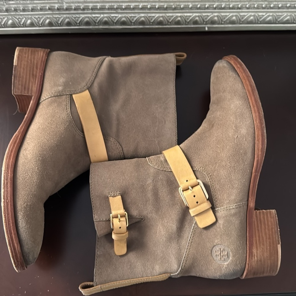 Tory Burch Moto oiled distressed suede and leather tan boots Sz 11